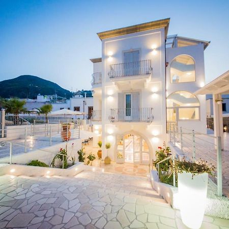 ליפארי Odysseus Hotel מראה חיצוני תמונה