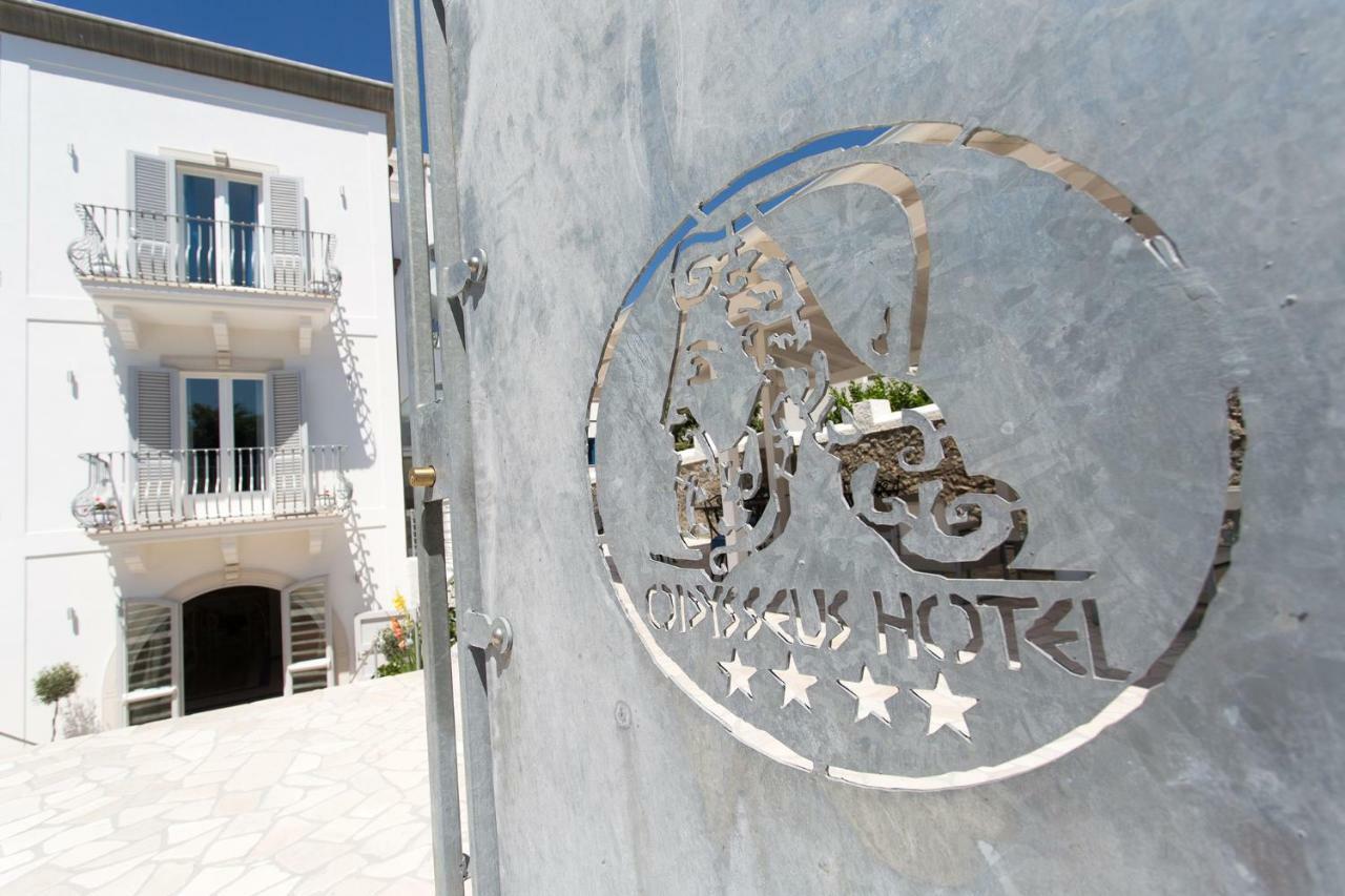 ליפארי Odysseus Hotel מראה חיצוני תמונה