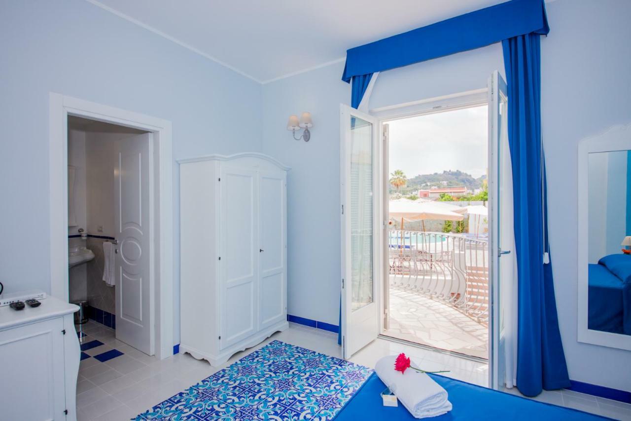 ליפארי Odysseus Hotel מראה חיצוני תמונה
